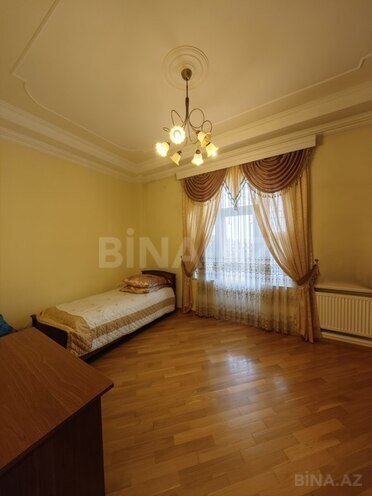 10 otaqlı həyət evi/bağ evi - Qaraçuxur q. - 512 m² (18)