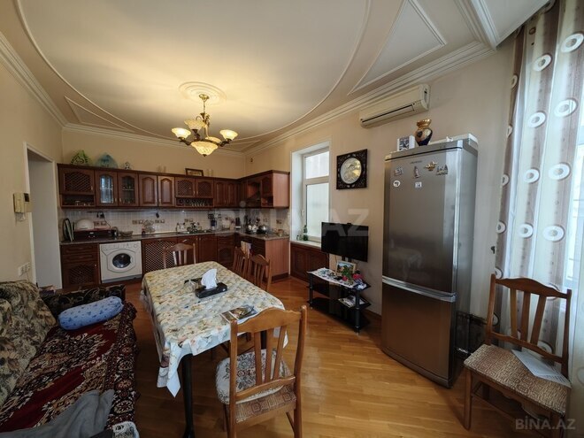 10 otaqlı həyət evi/bağ evi - Qaraçuxur q. - 512 m² (17)