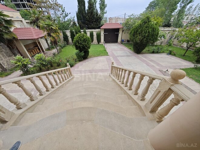 10 otaqlı həyət evi/bağ evi - Qaraçuxur q. - 512 m² (8)