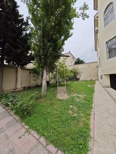 10 otaqlı həyət evi/bağ evi - Qaraçuxur q. - 512 m² (3)