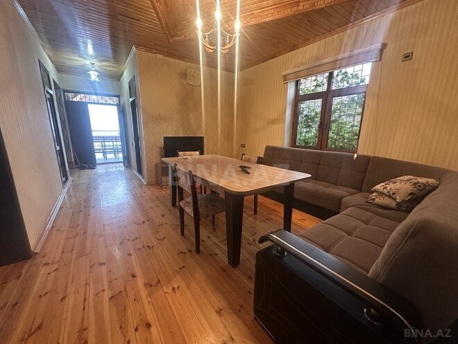 5 otaqlı həyət evi/bağ evi - Qəbələ - 280 m² (12)