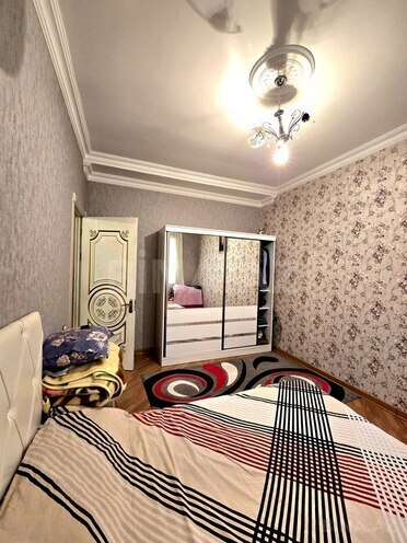 8 otaqlı həyət evi/bağ evi - Ramana q. - 360 m² (16)
