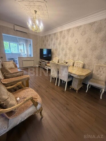 3 otaqlı köhnə tikili - Azadlıq Prospekti m. - 54 m² (1)