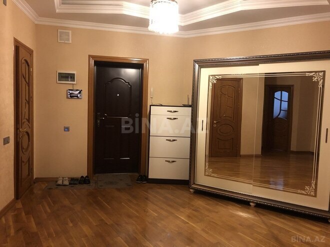 3 otaqlı yeni tikili - İnşaatçılar m. - 140 m² (1)