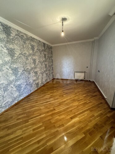 4 otaqlı köhnə tikili - 8-ci mikrorayon q. - 115 m² (1)