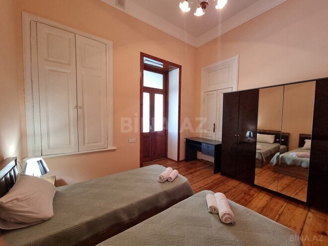 3 otaqlı köhnə tikili - Səbail r. - 100 m² (10)
