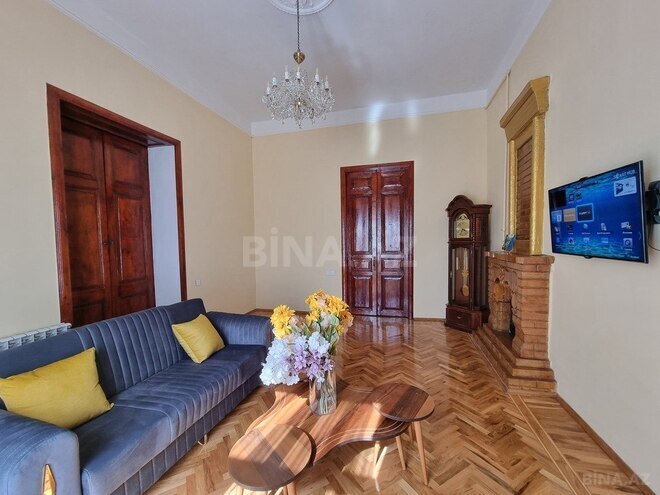 3 otaqlı köhnə tikili - Səbail r. - 100 m² (2)