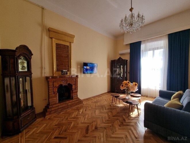 3 otaqlı köhnə tikili - Səbail r. - 100 m² (1)
