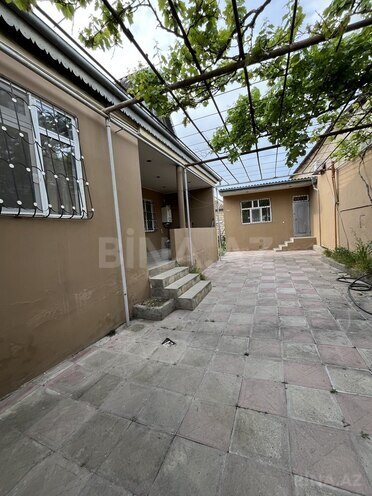 5 otaqlı həyət evi/bağ evi - Qaraçuxur q. - 120 m² (1)