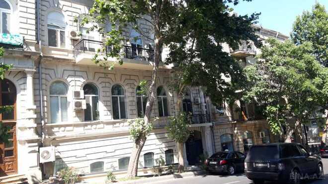 4-комн. вторичка - м. Ичеришехер - 140 м² (1)