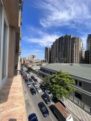 Satılır 4 otaqlı yeni tikili 192 m², 28 May m., photo 23 from 28