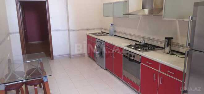3 otaqlı yeni tikili - Nizami m. - 168 m² (23)