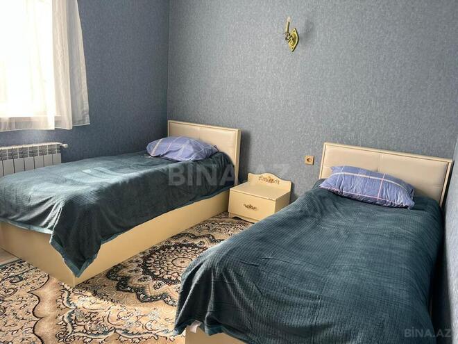 5 otaqlı həyət evi/bağ evi - Qəbələ - 220 m² (11)