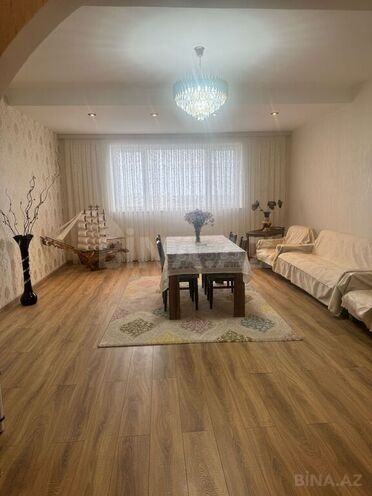 4 otaqlı yeni tikili - 8-ci mikrorayon q. - 200 m² (1)