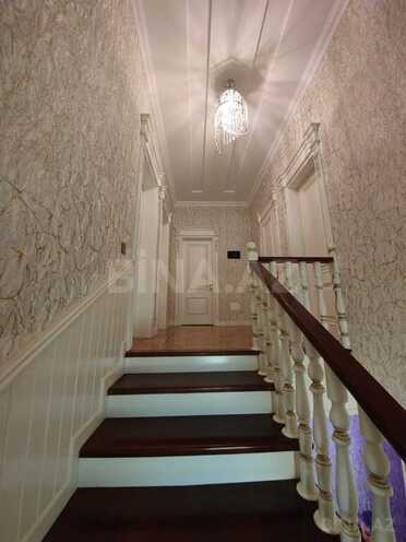 6 otaqlı həyət evi/bağ evi - Bakıxanov q. - 285 m² (29)