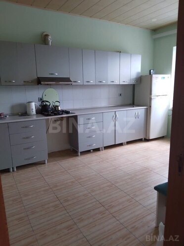 5 otaqlı həyət evi/bağ evi - Hövsan q. - 240 m² (5)
