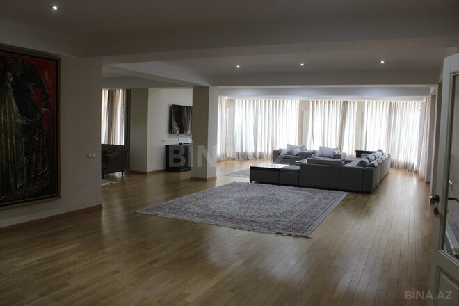 12 otaqlı həyət evi/bağ evi - Qusar - 2000 m² (11)