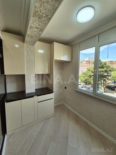 4 otaqlı köhnə tikili - Azadlıq Prospekti m. - 75 m² (21)