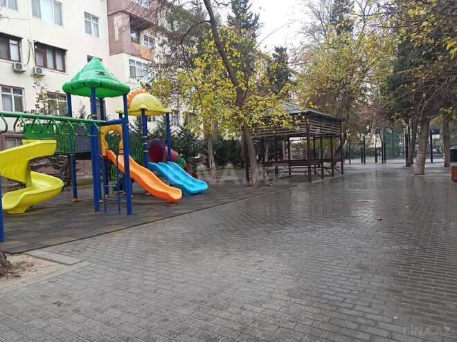 3 otaqlı köhnə tikili - 7-ci mikrorayon q. - 80 m² (29)