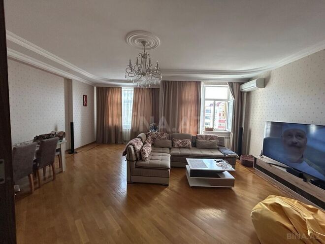 3 otaqlı yeni tikili - Dərnəgül m. - 128 m² (1)