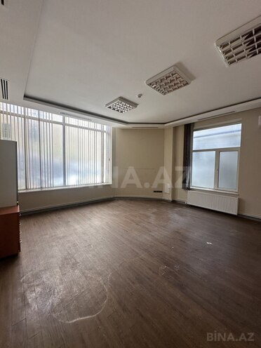 Obyekt - 28 May m. - 300 m² (7)