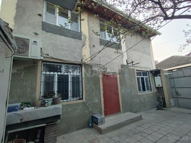 5 otaqlı həyət evi/bağ evi - Qaraçuxur q. - 180 m² (1)