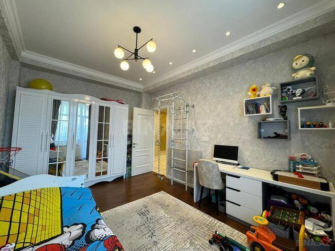 3-комн. новостройка - м. 8 ноября - 101 м² (8)