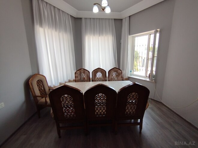 6 otaqlı həyət evi/bağ evi - Novxanı q. - 380 m² (20)