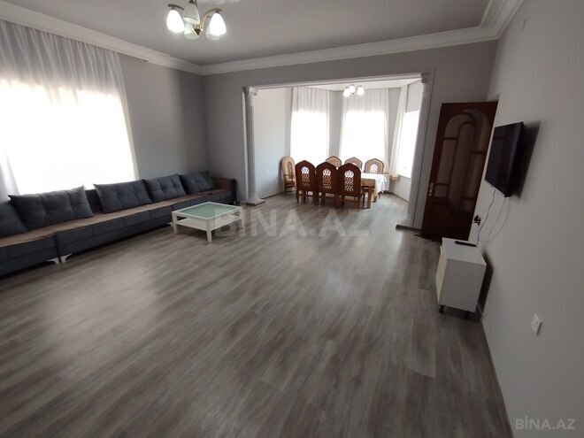6 otaqlı həyət evi/bağ evi - Novxanı q. - 380 m² (19)