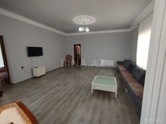 6 otaqlı həyət evi/bağ evi - Novxanı q. - 380 m² (9)
