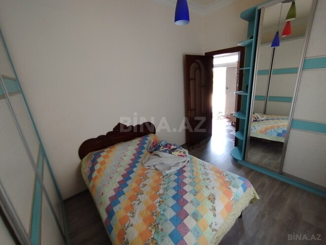 6 otaqlı həyət evi/bağ evi - Novxanı q. - 380 m² (17)