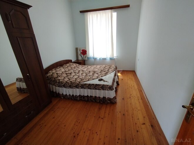6 otaqlı həyət evi/bağ evi - Novxanı q. - 380 m² (16)