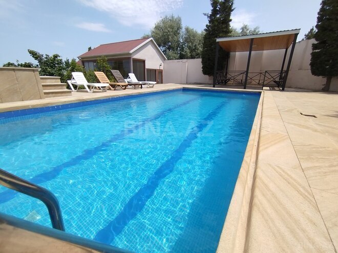 6 otaqlı həyət evi/bağ evi - Novxanı q. - 380 m² (3)