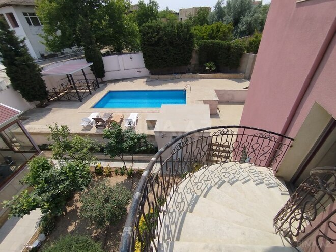 6 otaqlı həyət evi/bağ evi - Novxanı q. - 380 m² (10)