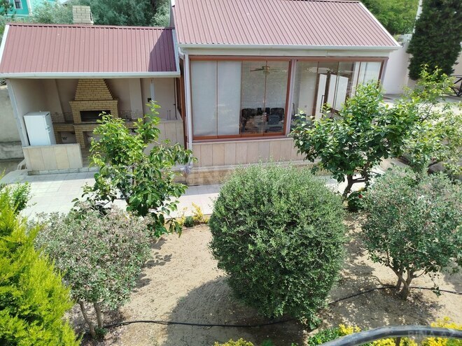 6 otaqlı həyət evi/bağ evi - Novxanı q. - 380 m² (27)