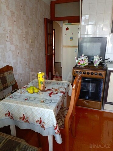 3 otaqlı köhnə tikili - 8 Noyabr m. - 76 m² (2)