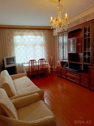 3 otaqlı köhnə tikili - 8 Noyabr m. - 76 m² (9)