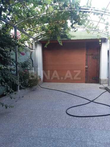 6 otaqlı həyət evi/bağ evi - Albalılıq q. - 250 m² (1)