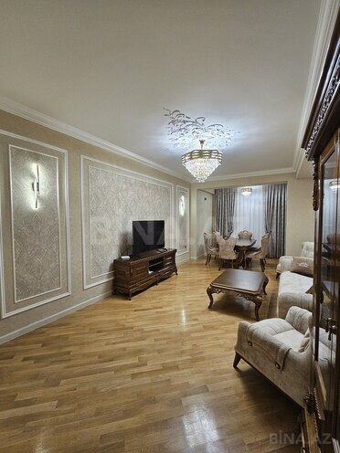 3 otaqlı yeni tikili - 8 Noyabr m. - 167 m² (2)