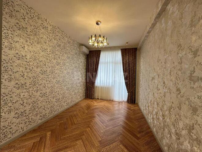 3-комн. новостройка - м. 28 мая - 139 м² (10)