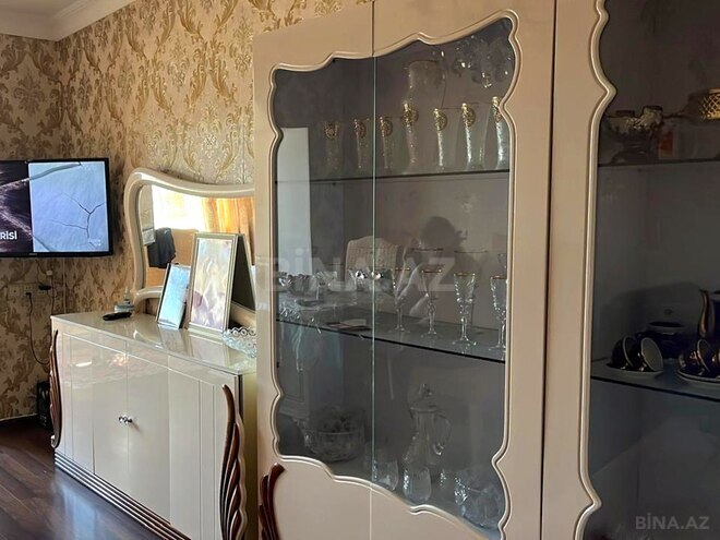 Продаётся 3-комн. вторичка 70 м², м. Нефтчиляр, photo 9 from 17