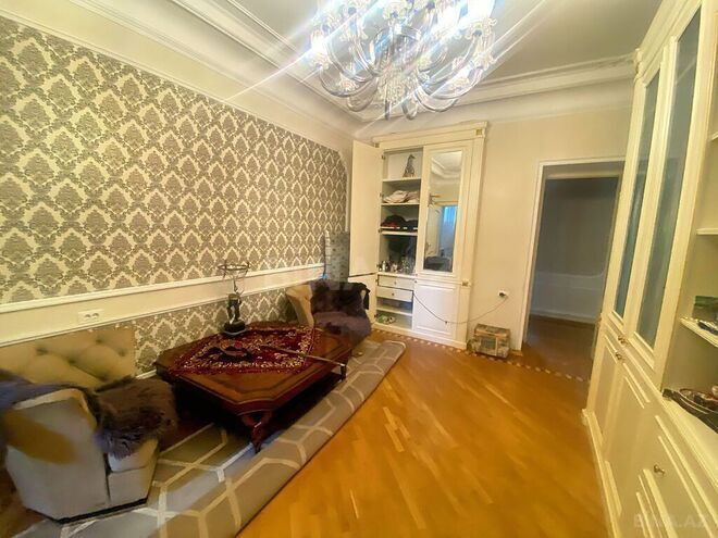 5-комн. вторичка - м. 28 мая - 210 м² (20)