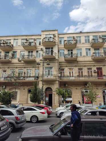 5-комн. вторичка - м. 28 мая - 210 м² (1)