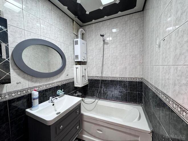 3 otaqlı köhnə tikili - 7-ci mikrorayon q. - 80 m² (26)