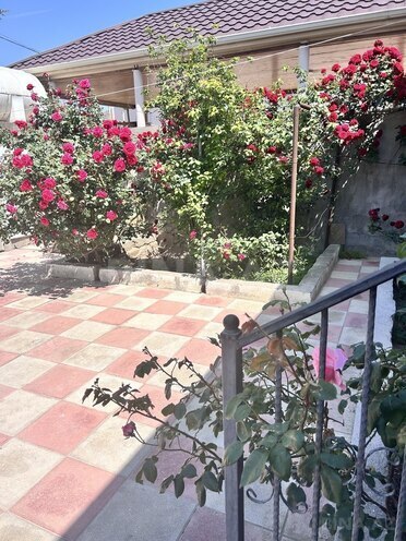 4 otaqlı həyət evi/bağ evi - Buzovna q. - 120 m² (18)