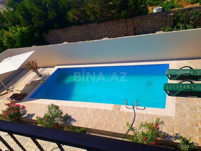4 otaqlı həyət evi/bağ evi - Mərdəkan q. - 200 m² (1)