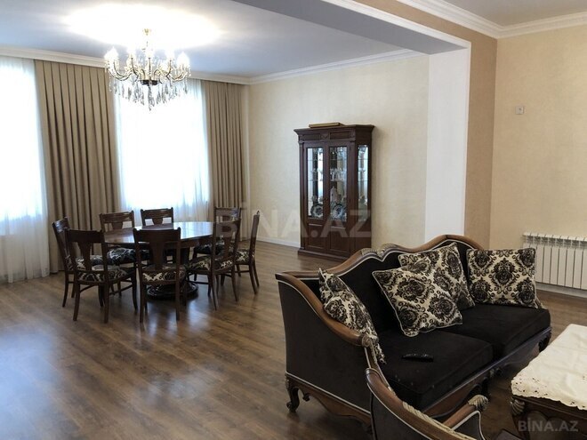 5-комн. дом/дача - пос. Пиршаги - 410 м² (2)
