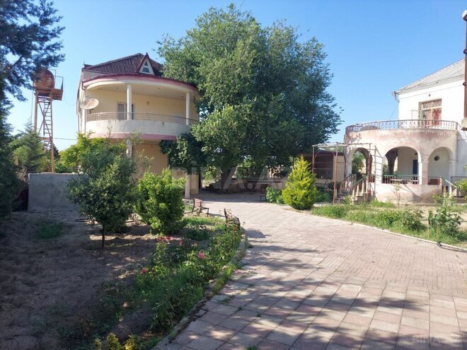 7 otaqlı həyət evi/bağ evi - Bilgəh q. - 547 m² (1)
