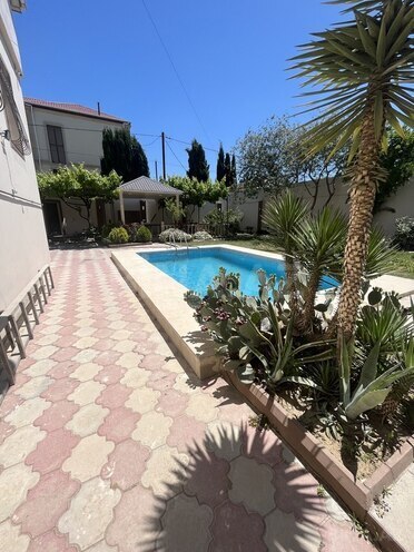 4 otaqlı həyət evi/bağ evi - Novxanı q. - 120 m² (1)