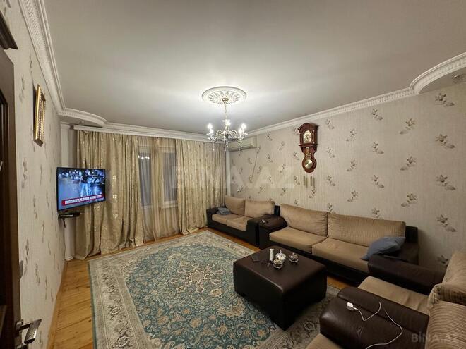 3-комн. вторичка - м. Нефтчиляр - 70 м² (2)